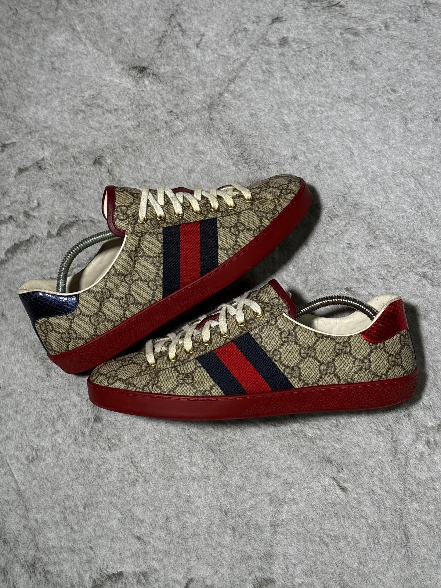 Gucci Ace GG Beige Supreme Red