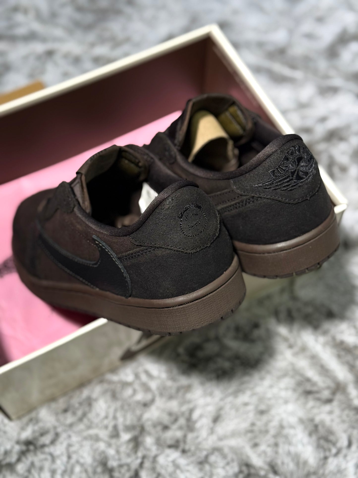 Jordan 1 Low Travis Scott Velvet Brown