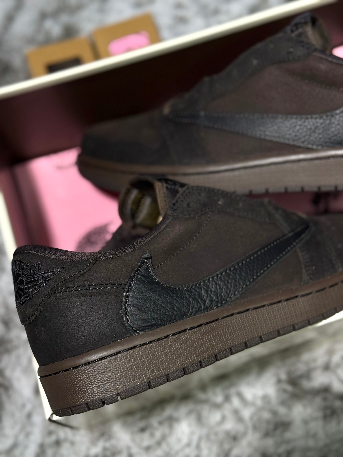 Jordan 1 Low Travis Scott Velvet Brown